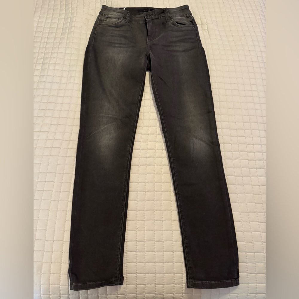 Joe’s Jeans skinny ankle / cropped jeans